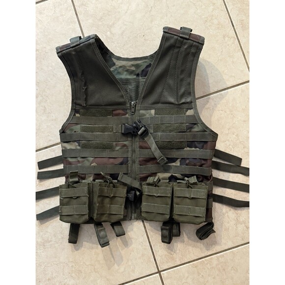 Voodoo Tactical Armor Carrier Vest Camo XL Military Paintball adjustable L - Picture 1 of 4